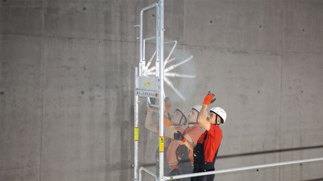 End guardrails in advance allow fast and safe assembly<br/>