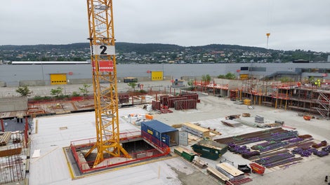 Her i Lillestrøm bygges det 20 nye blokker på opptil 8 etasjer. PERI leverer bl.a. balkongtårn og forskaling.