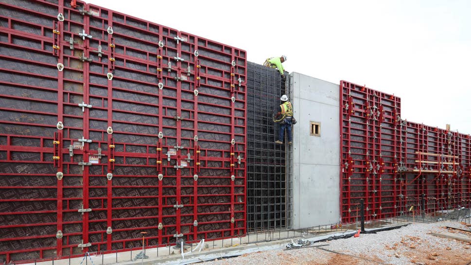 Maximo Panel PERI Buildings Projects