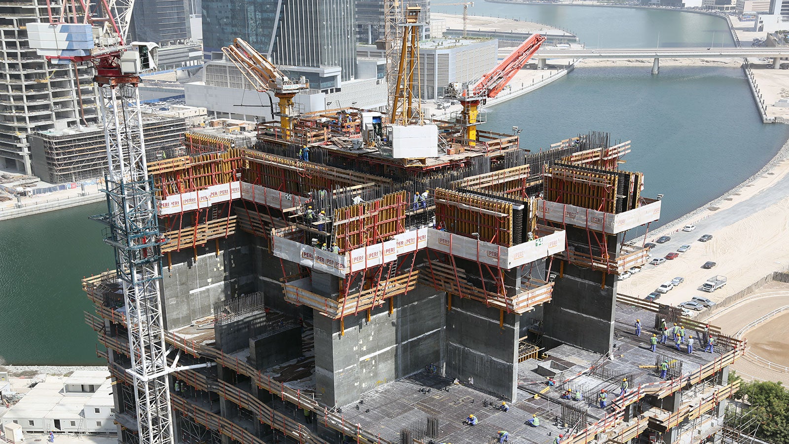 Habtoor Residences project using PERI ACS Automatic Climbing System