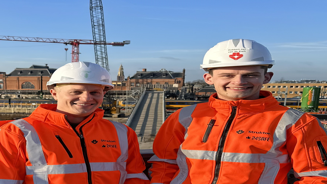 Robbert-Jan van de Kieft (werkvoorbereider) en Brend Kelder (projectcoördinator) bij Strukton Civiel Projecten.