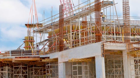 VARIO GT 24 Girder Wall and Column Formwork and PD 8 Tableform in use