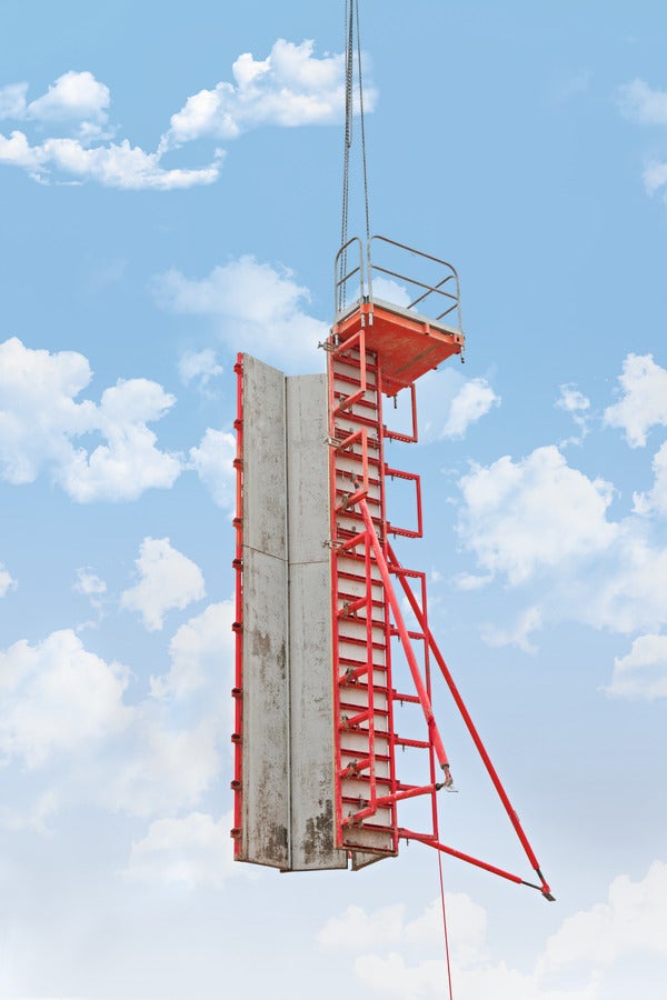 of complete units with the crane, or optionally by hand with 4 transportation wheels for heights up to 3.50 m.