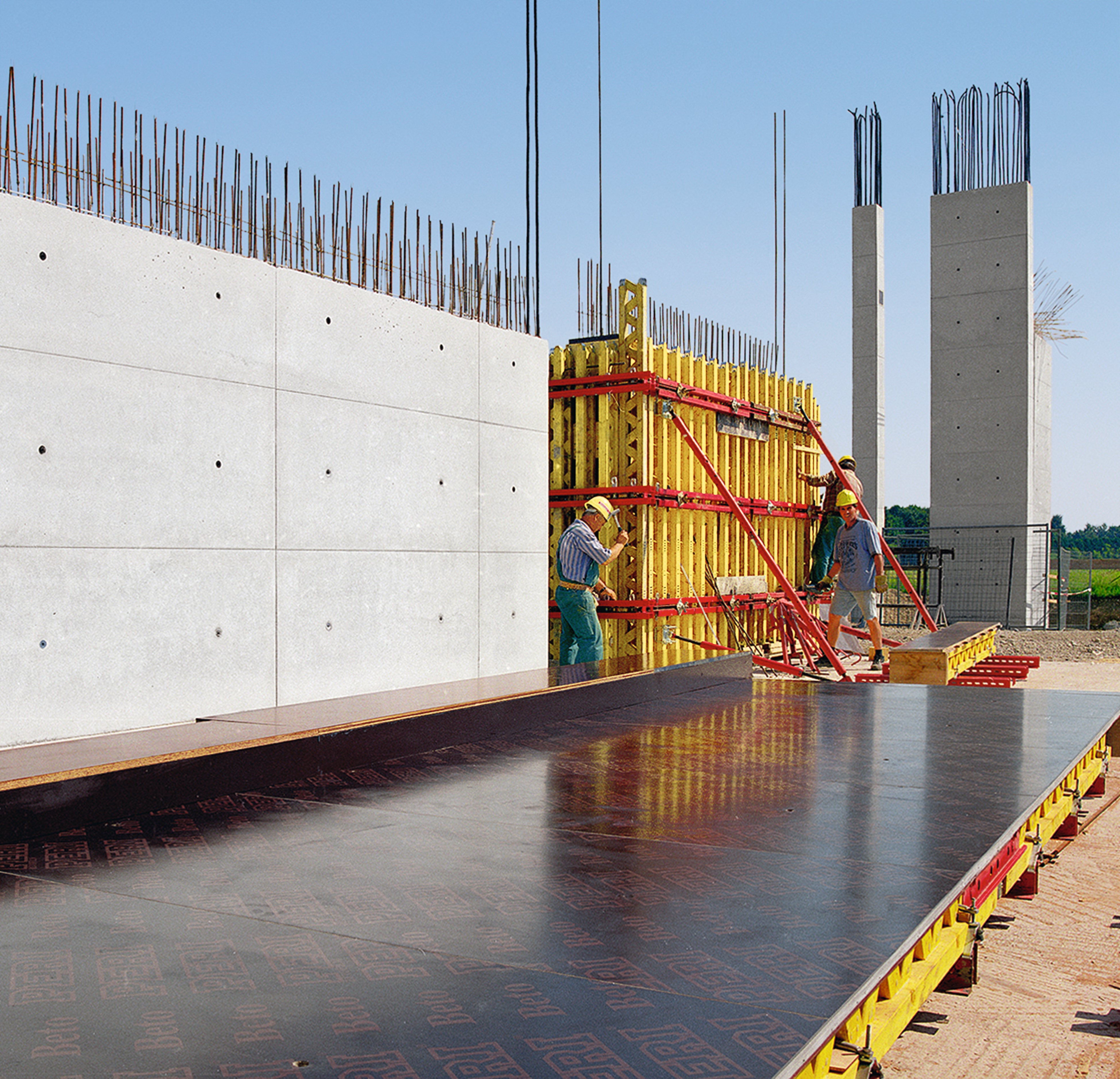 Perfect concrete results start with the right plywood solution.
