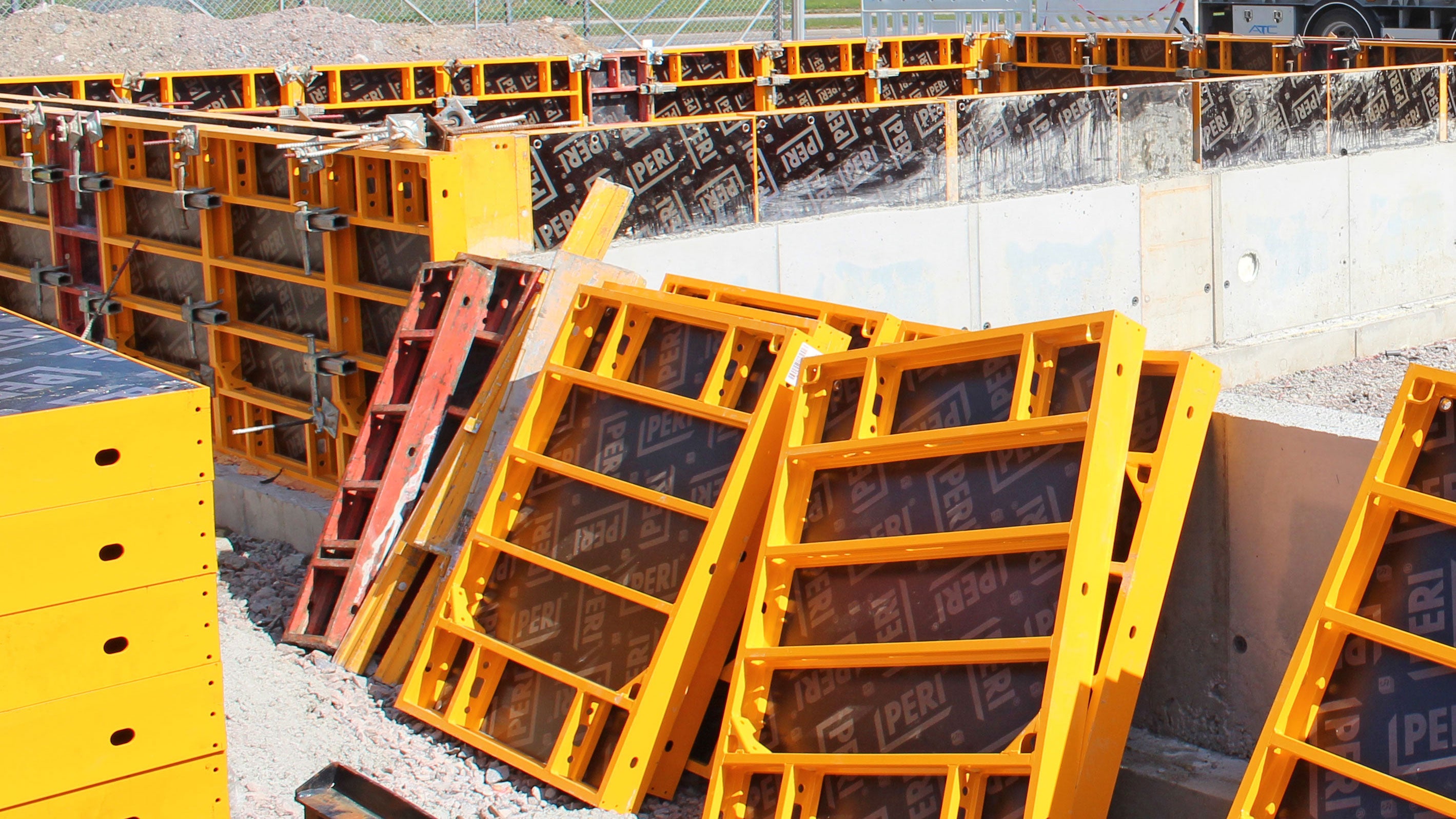 Lähettämörakennus, PERI Suomi, Hyvinkää