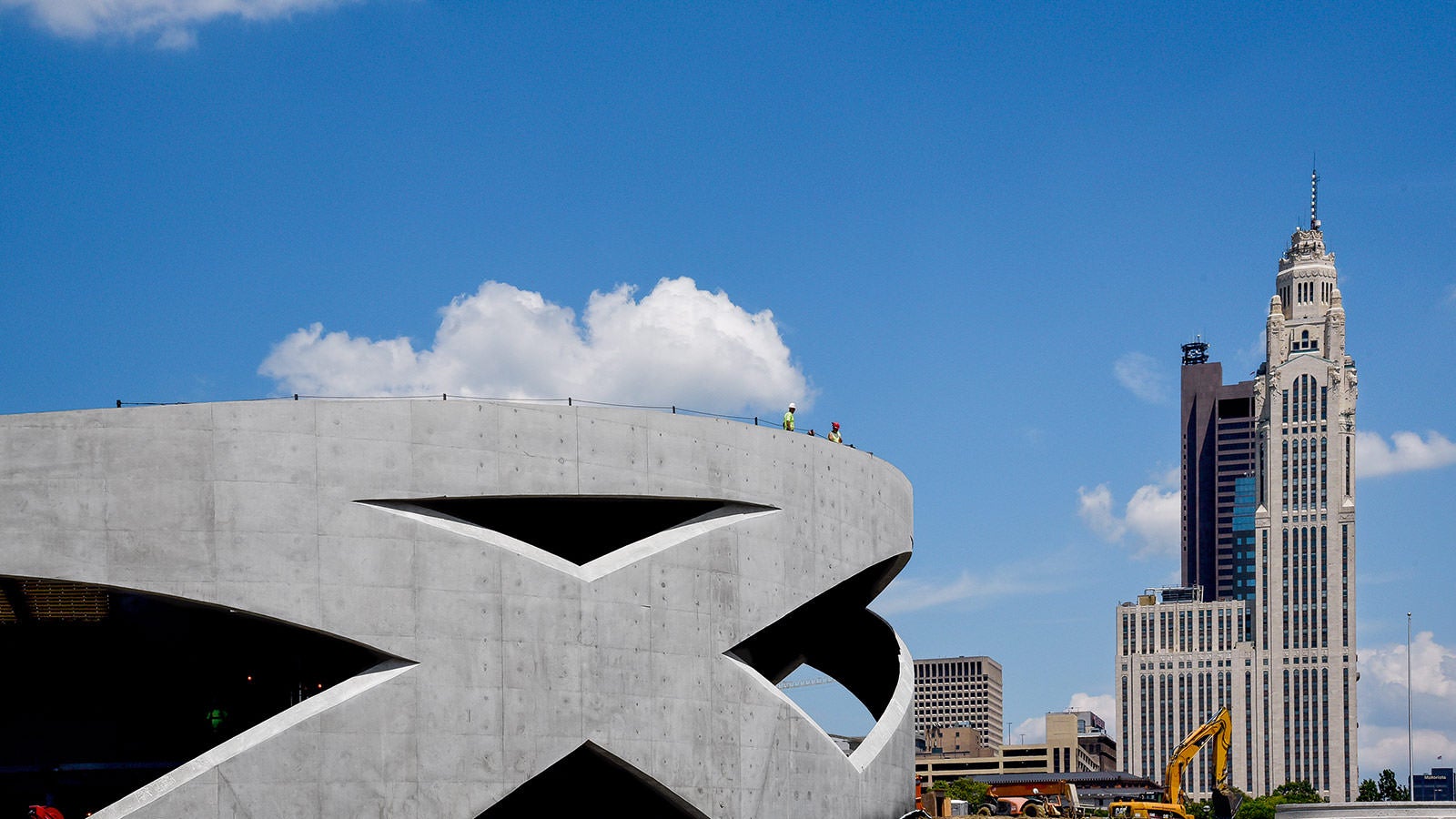 Almost the entire structure was designed to be exposed architectural concrete, and originally was slated for sandblasting to ensure a uniform surface. However, the early concrete finish turned out so well off the form that the architect decided to forgo the sandblasting.