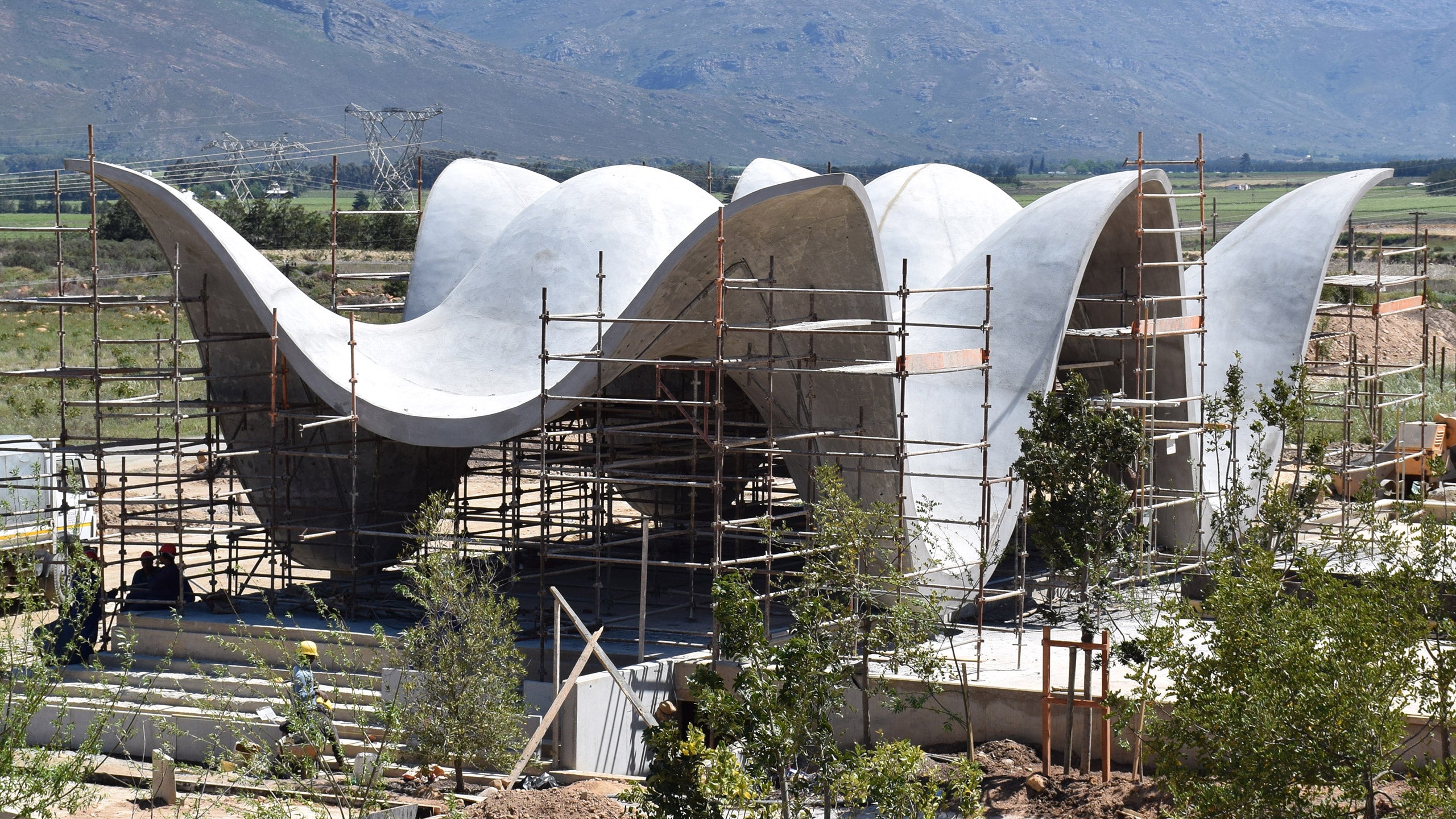 Quickstage used as support and access