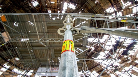 Благодарение на интегрираната розетка към вертикалите на модулно скеле PERI UP Flex конфигурирането и монтирането на скеле с различни приложения става бързо, лесно и безопасно