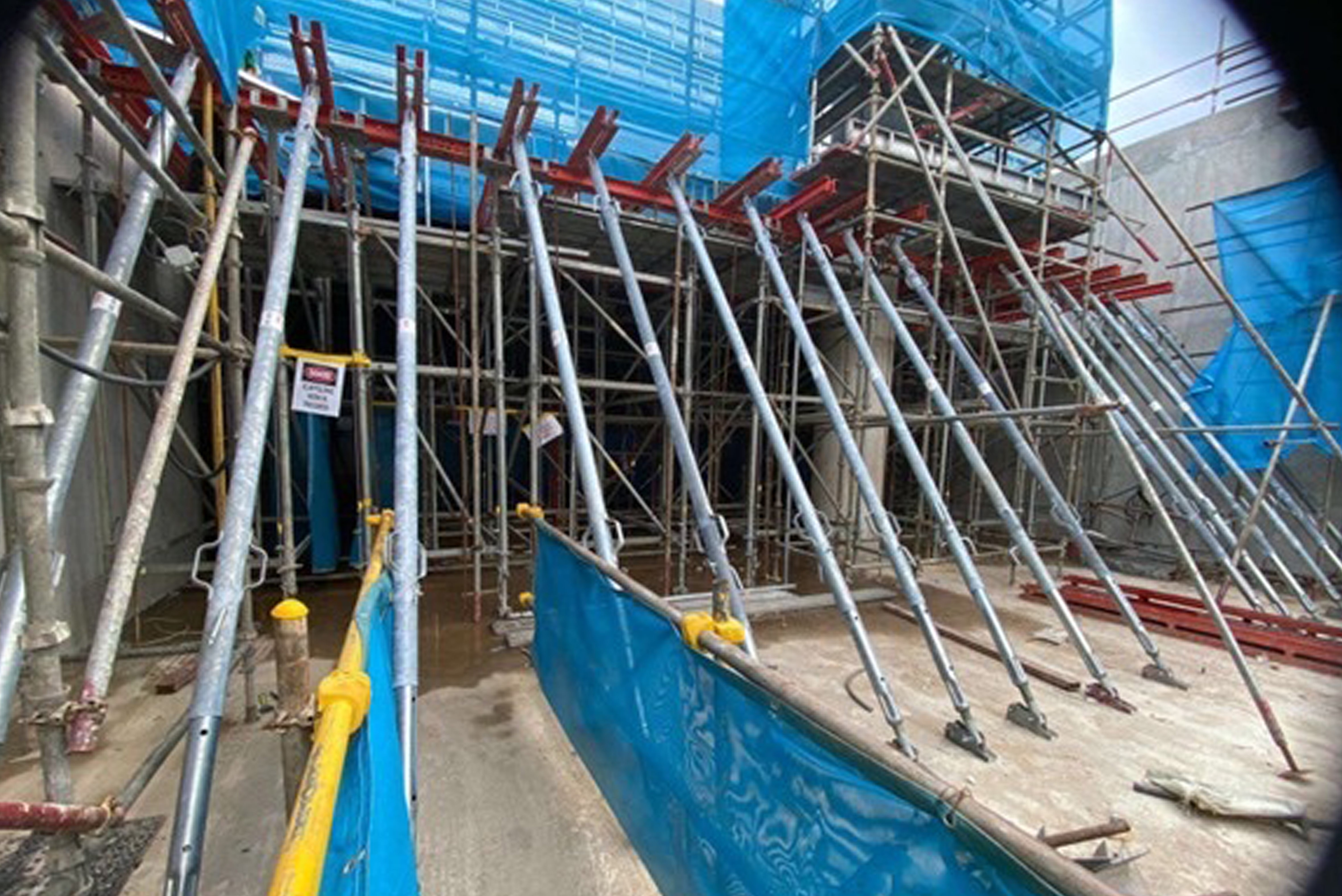 RS Push Pull Props were also utilized at the CR116 site for beam support