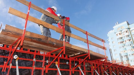 The product range includes comprehensive safety equipment such as scaffold brackets or opposing guardrails.<br/>