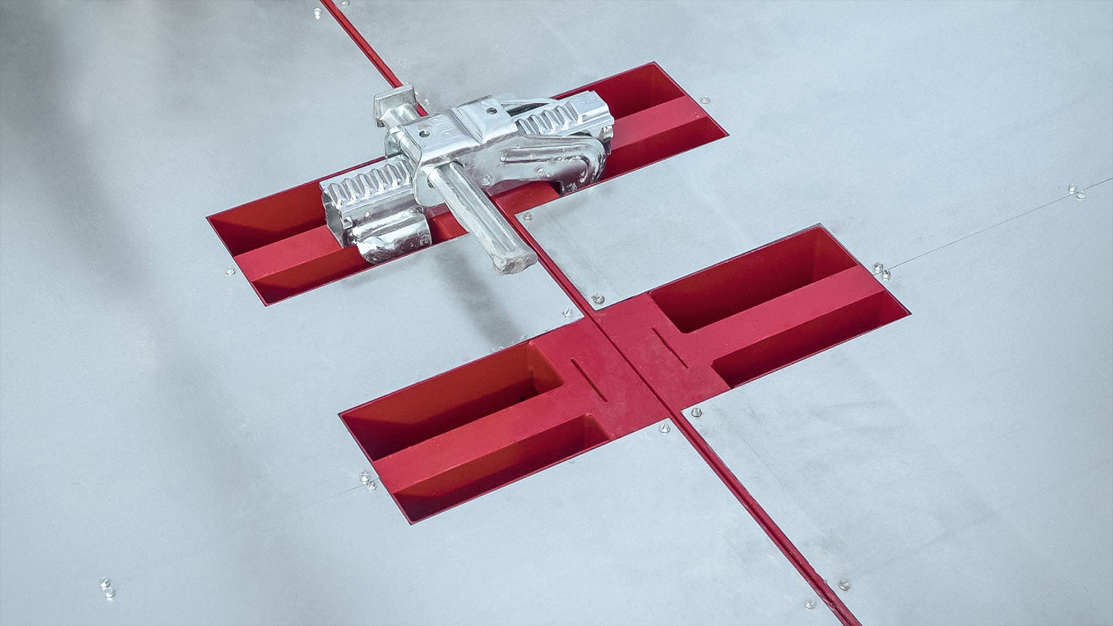 Practical details such as suitable recesses for the BFD connections ensured efficient use of the MAXIMO MXH Heated Formwork.