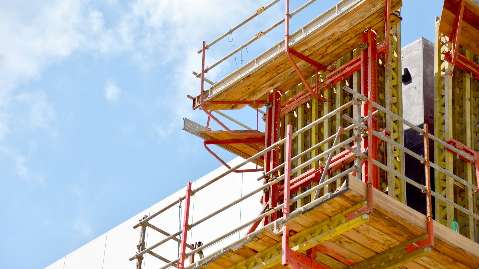 VARIO GT 24 Girder Wall Formwork on retracted position