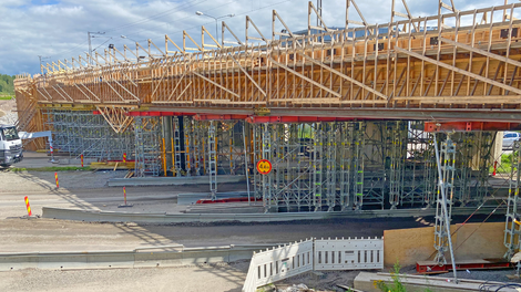 PERI UP stillas som midlertidig undersøttelse