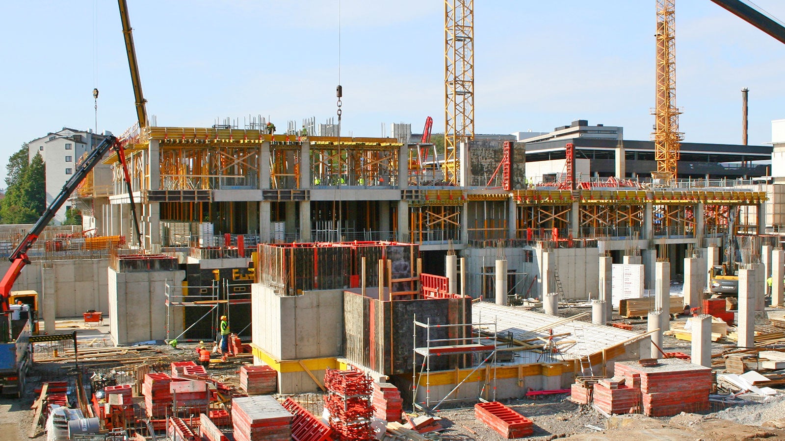 TYKS oli vuonna 2010 yksi Suomen suurimmista työmaista.