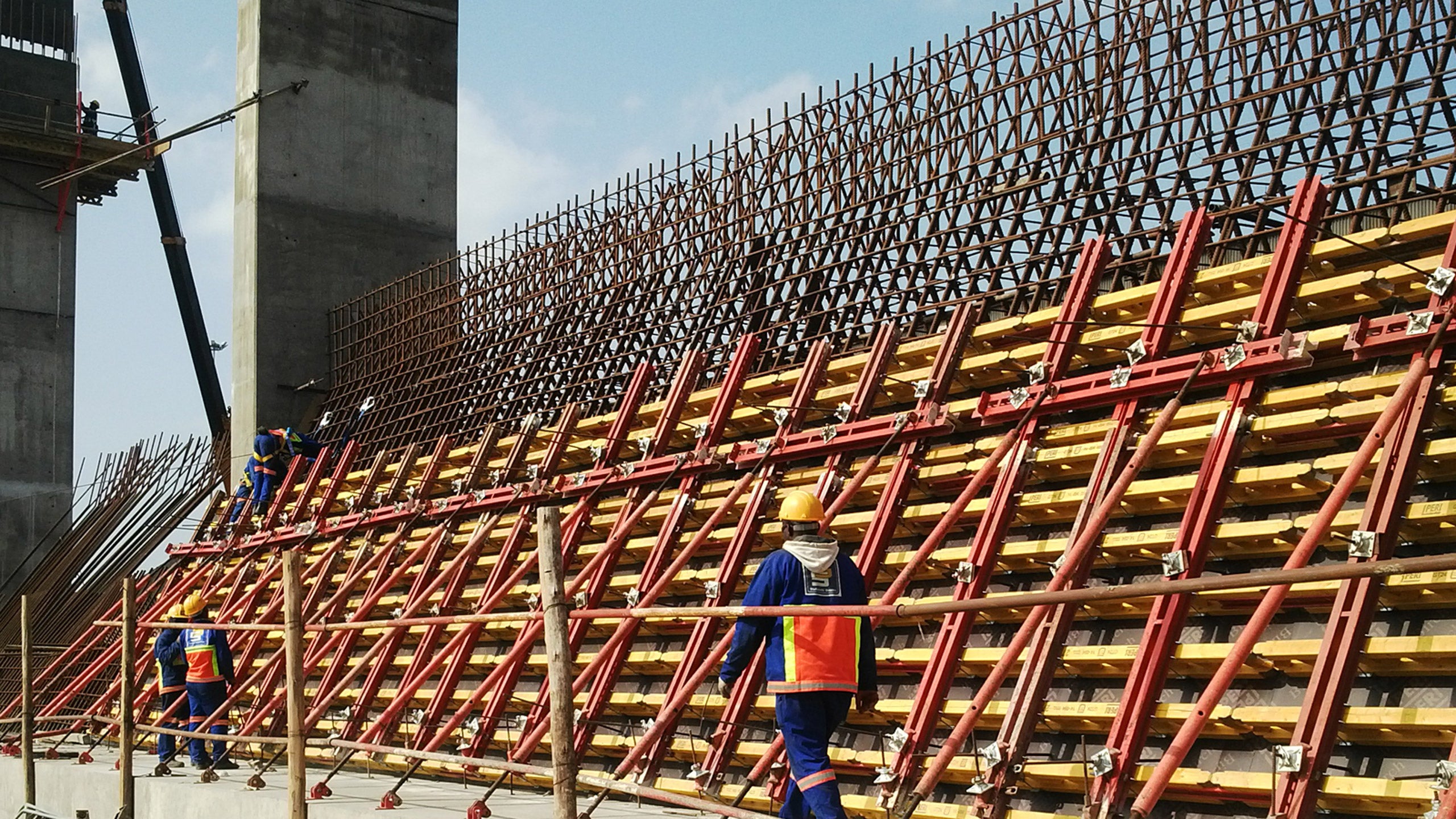 Efficient formwork solutions for port terminal storage areas<br/>
