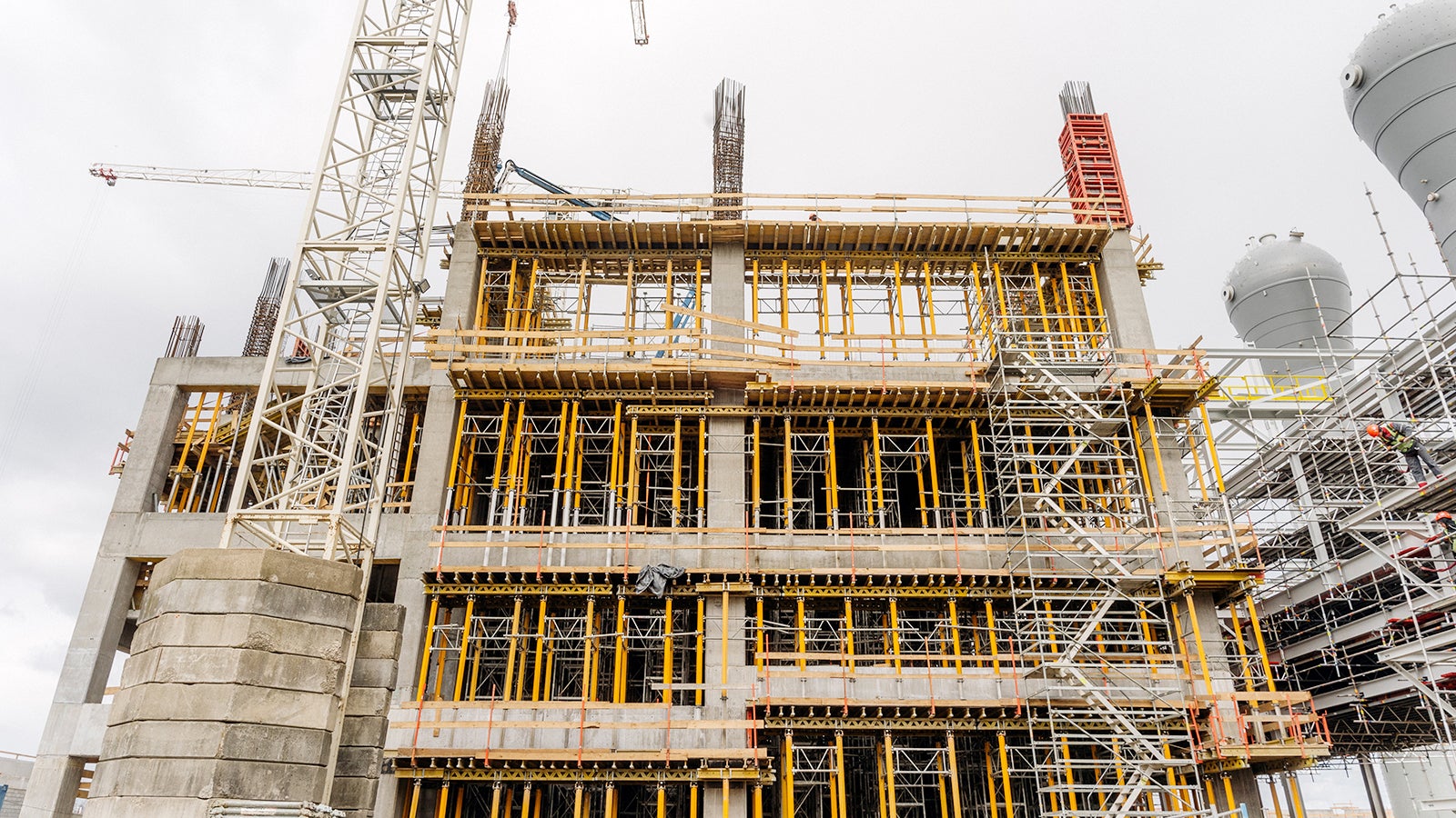 Realizacja projektu Polimery Police. Odcinek realizowany przez Unibep.