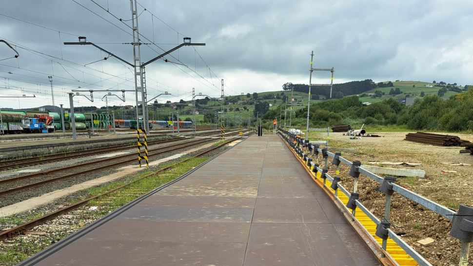 Andamios PERI UP para montaje de andén provisional