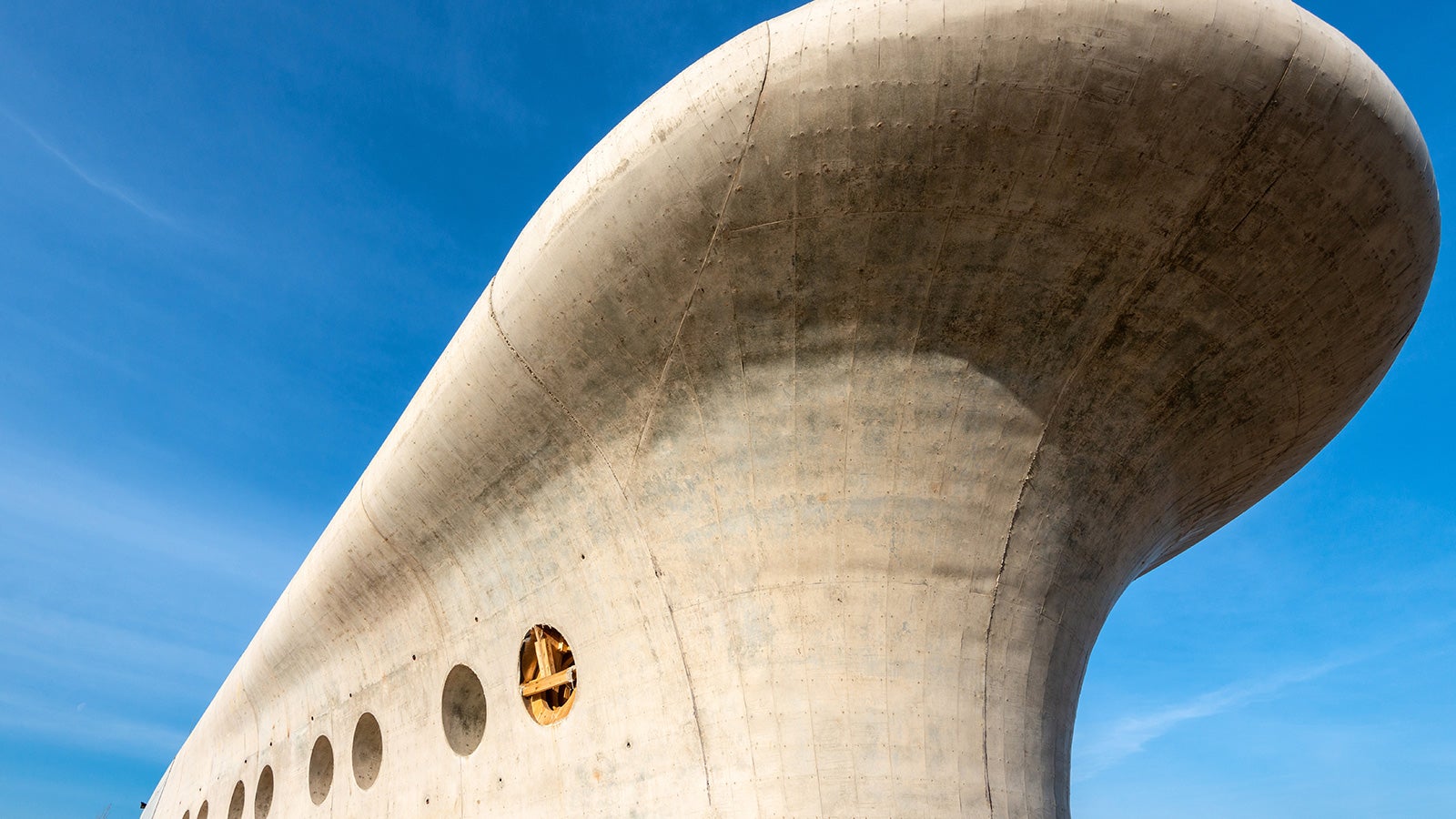 Przyjęte rozwiązania deskowania 3D zapewniły stawiane przed nim wymagania dzięki zespołowej pracy Kadry Budowy oraz pracowników PERI.