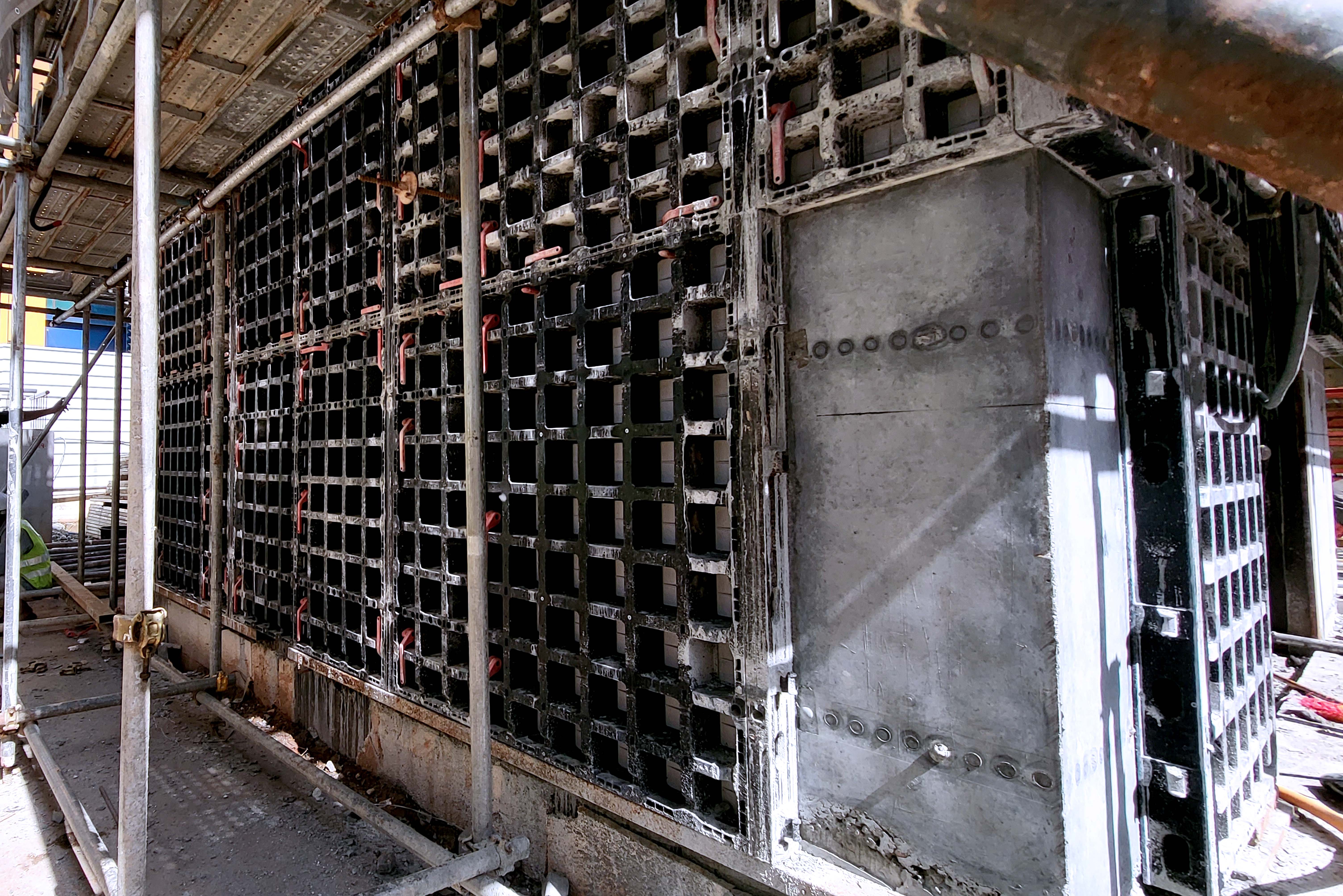 DUO is utilized for construction the water tank walls