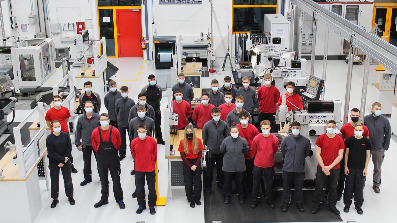 PERI apprentices at the PERI training center, which was opened in 2019