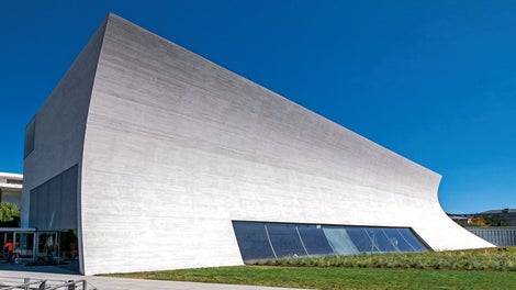 Los tres pabellones fueron construidos con hormigón arquitectónico de la más alta calidad.<br/>(Foto: Diseño Gráfico Cowles)