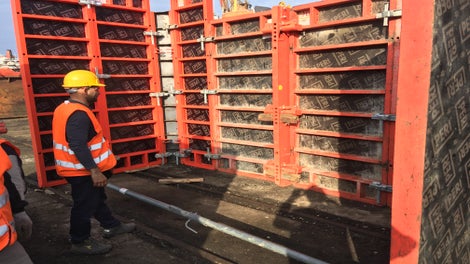 Изграждане на кесони, Терминал 2А, порт Бургас