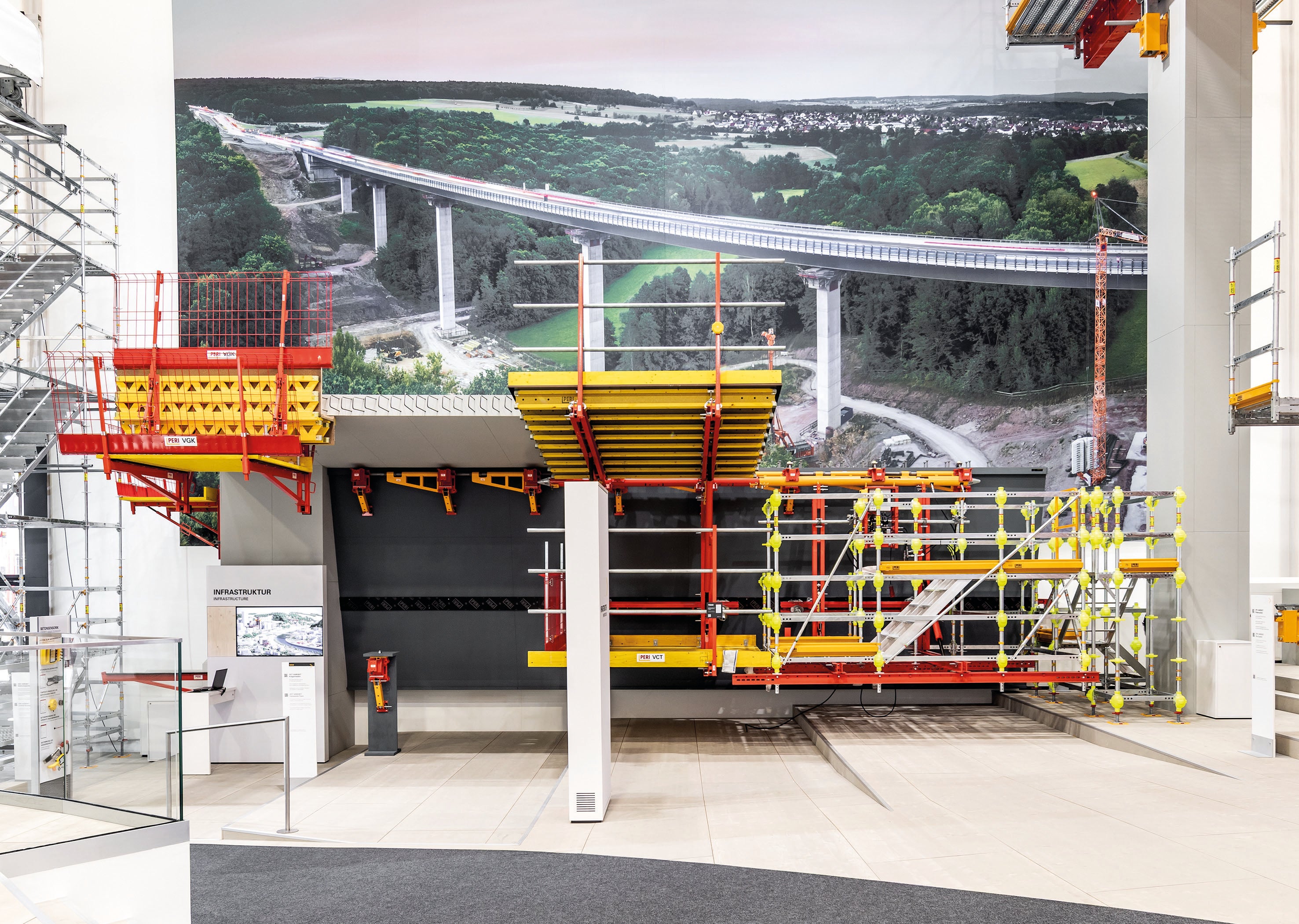 Prestižní ocenění za využití VARIOKIT spodního vozíku pro spřažené mostovky VCT při rekonstrukci železničního viaduktu Thulba