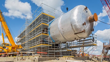 Currently, the largest PERI scaffolding contract is at an oil sands refinery in Canada. <br/>Also in plant construction, customers use the supplementary range of PERI services of the project planning and control.