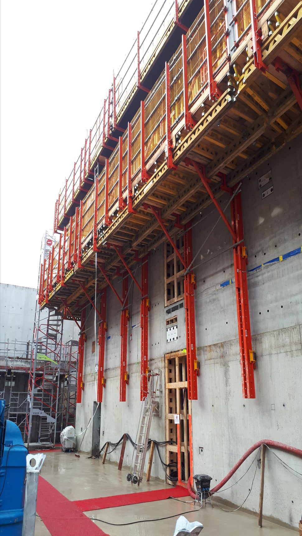 Plateformes RCS extérieures, tour DUO 1