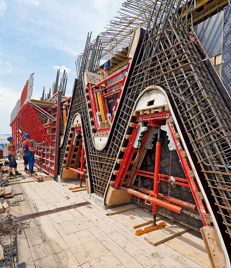 PERI engineers combined TRIO panel formwork with specially-designed box outs based on PERI system components.