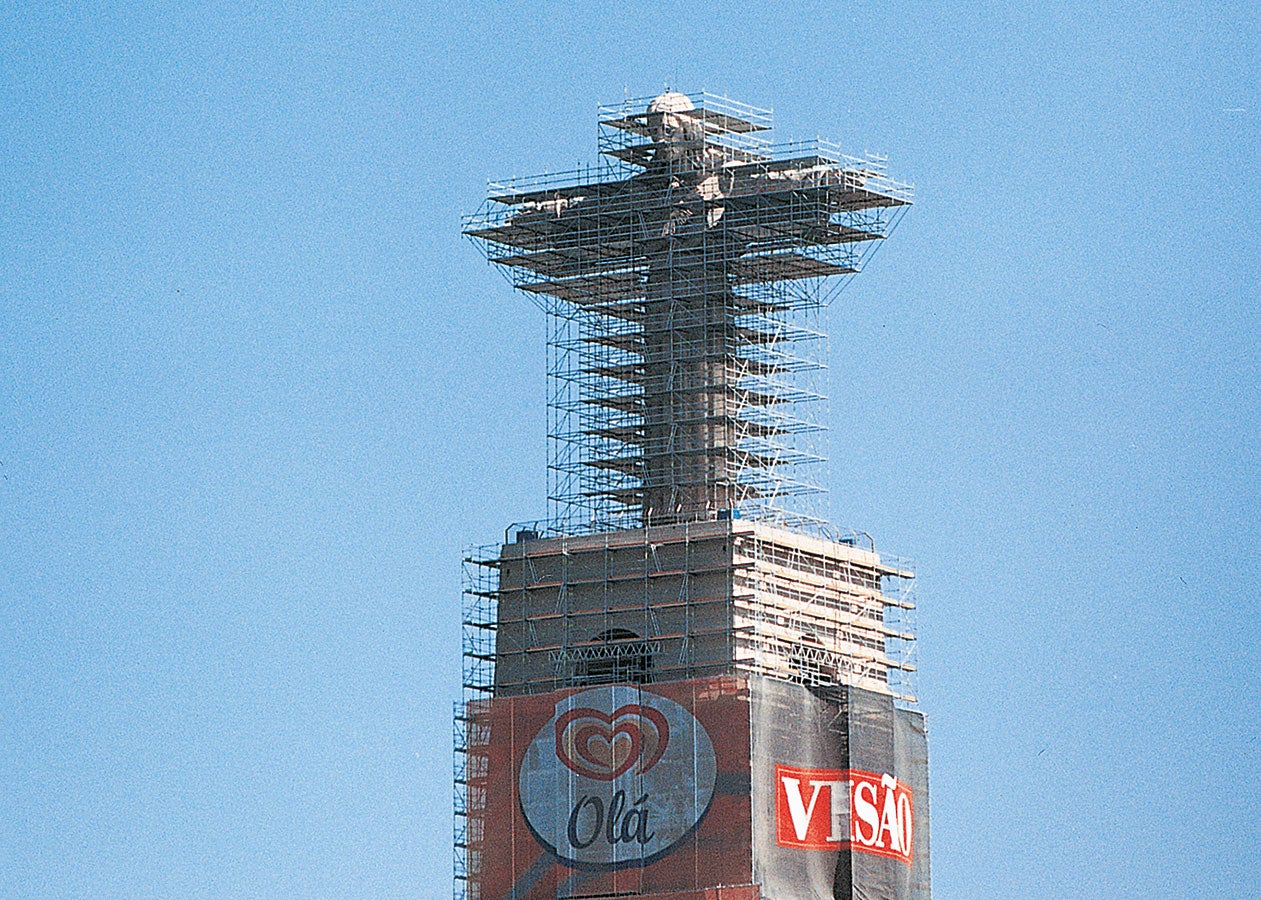 For the rented advertising space, high wind forces were to be expected due to the coastal location.