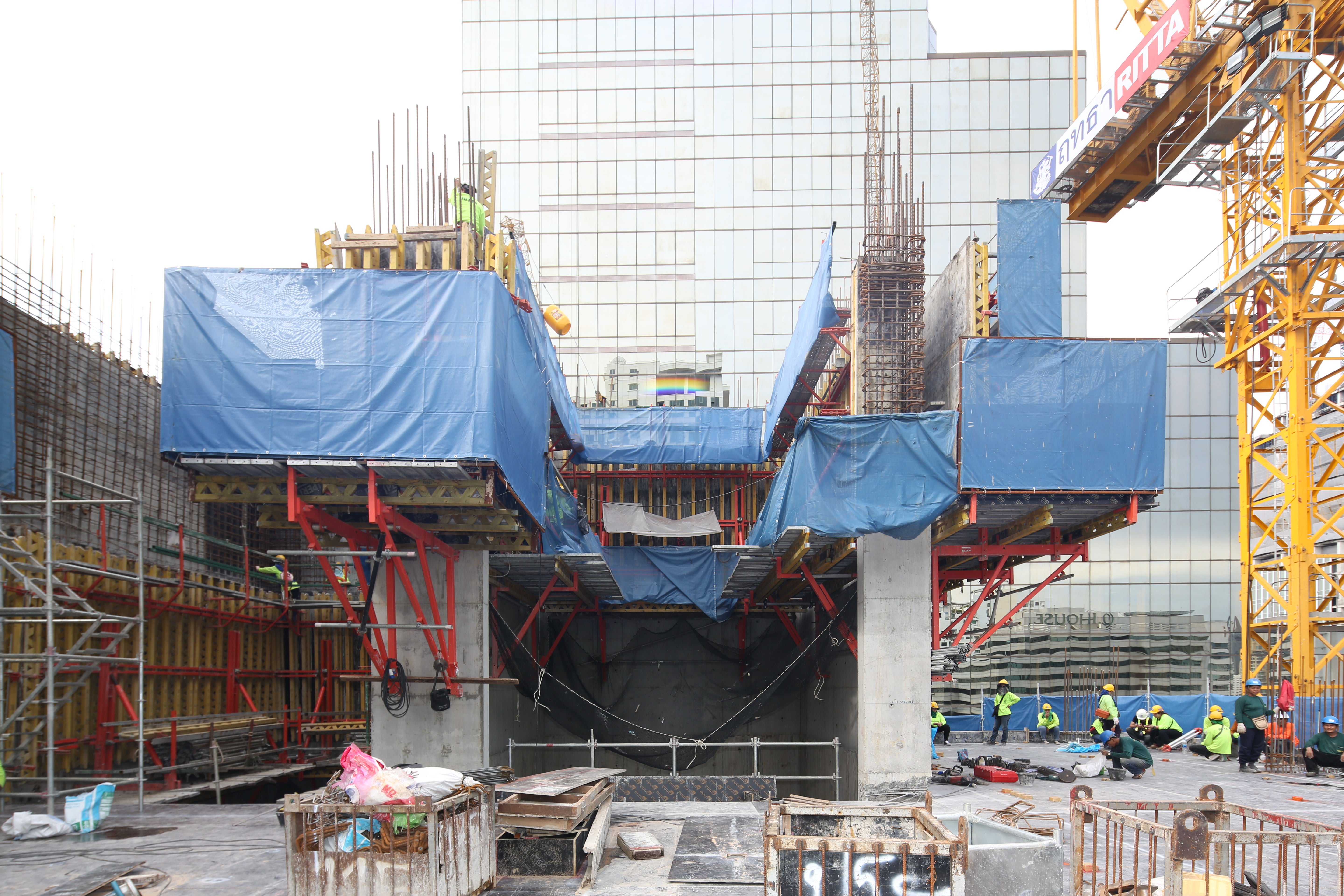 High-rise Residential Building at Sukhumvit 21 (Asoke),Bangkok
