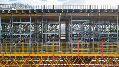 Kombinacija PERI sistemskih rešenja u realizaciji mosta preko Velike Morave.