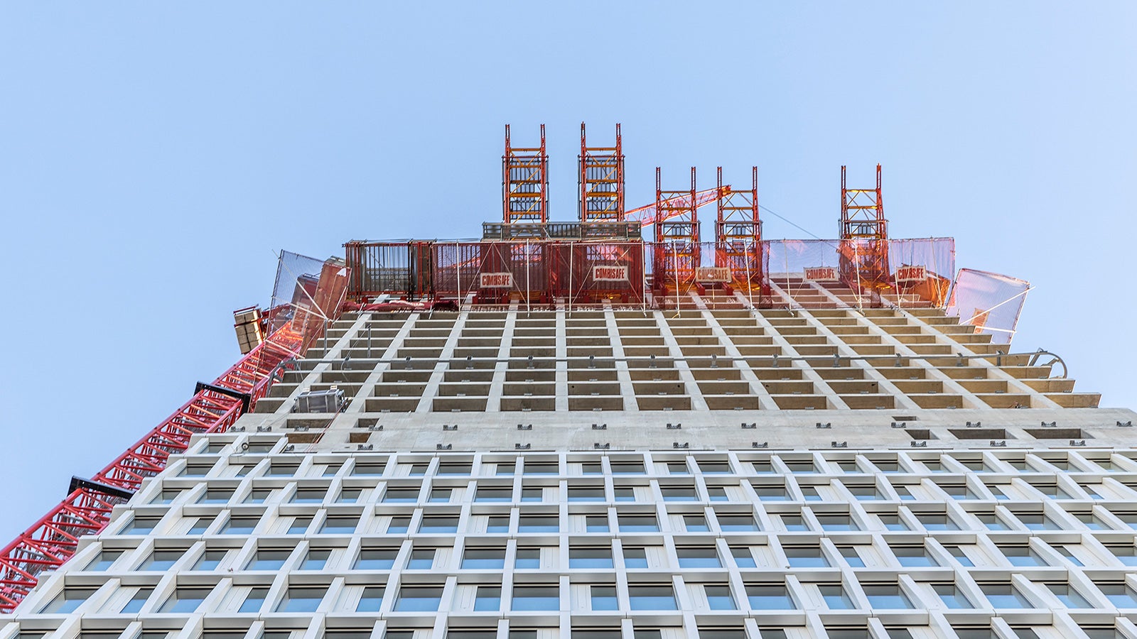Eine der größten technischen Herausforderung beim Bau des neuen Towers stellte die Auskragung in rund 125 m Höhe dar.