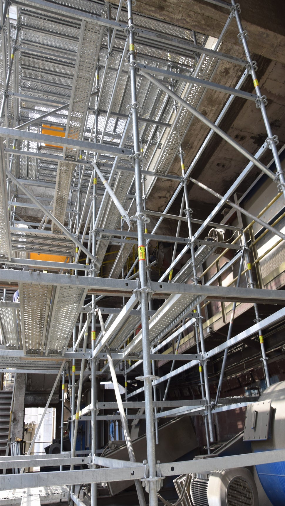 Възможност за връзка на всеки 50 cm в зависимост от геометрията и особеностите на обекта