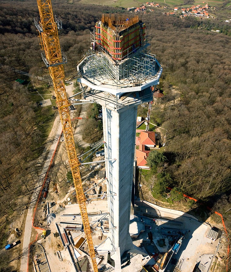 At a height of more than 100 m, the platforms offer visitors a unique view of the surrounding area.