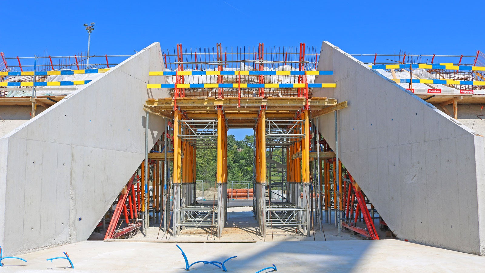 Nel 2019 gli spettatori potranno accedere al nuovo stadio.