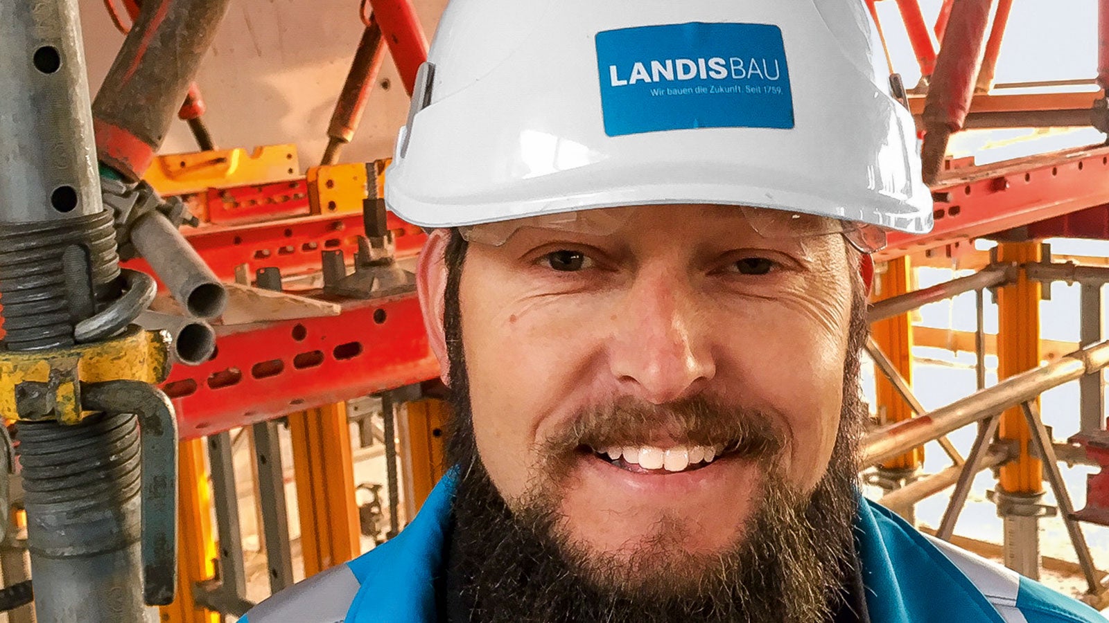 Already in the work preparation phase, PERI convinced with its innovative ideas and clever solution proposals. In the subsequent implementation, the formwork concepts could be updated and further optimised together with the site management team. The project support provided was excellent throughout the entire construction period.