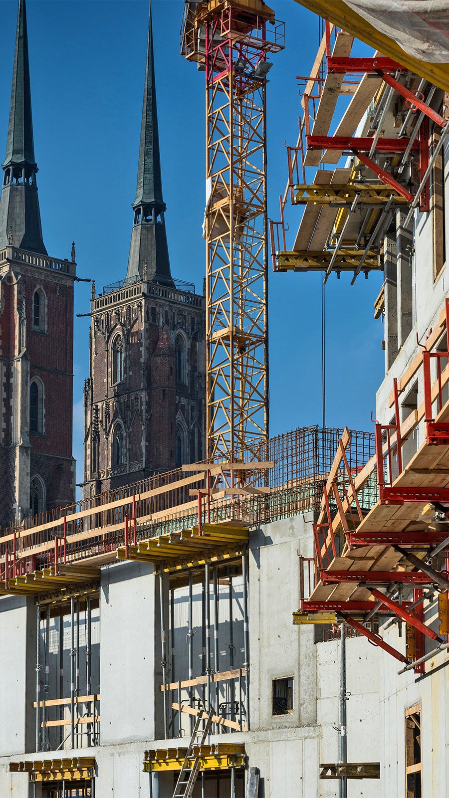 Indywidualne rozwiązanie wsporników w systemie VARIOKIT podpierających prefabrykaty elewacyjne