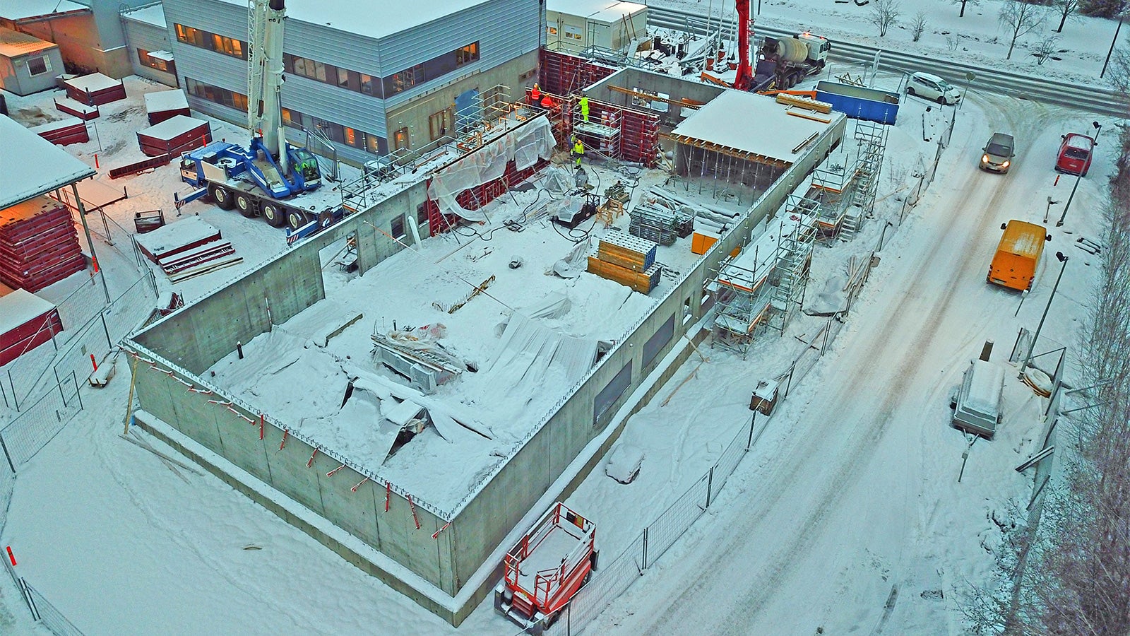 Projektin tilanne joulukuussa 2017: ensimmäinen holvi muotituksen alla - järjestelmänä MULTIFLEX.