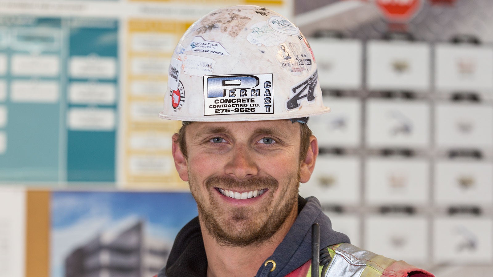 I believe that the PERI MAXIMO Shaft Corner is the safest and easiest to strip and to turn over to the next cycle. We love the MX Shaft Corners.