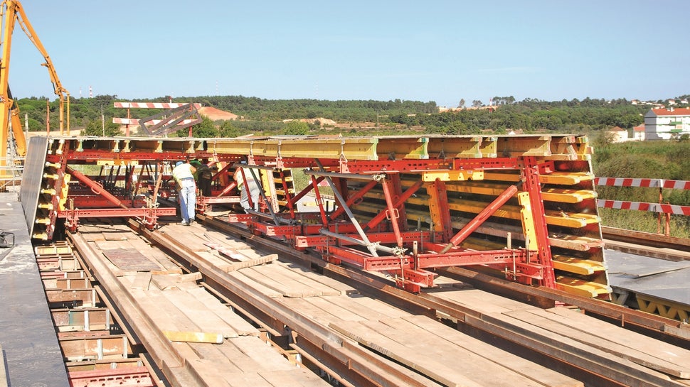 Nova Ponte sobre o Rio Tejo (Carregado/Benavente)