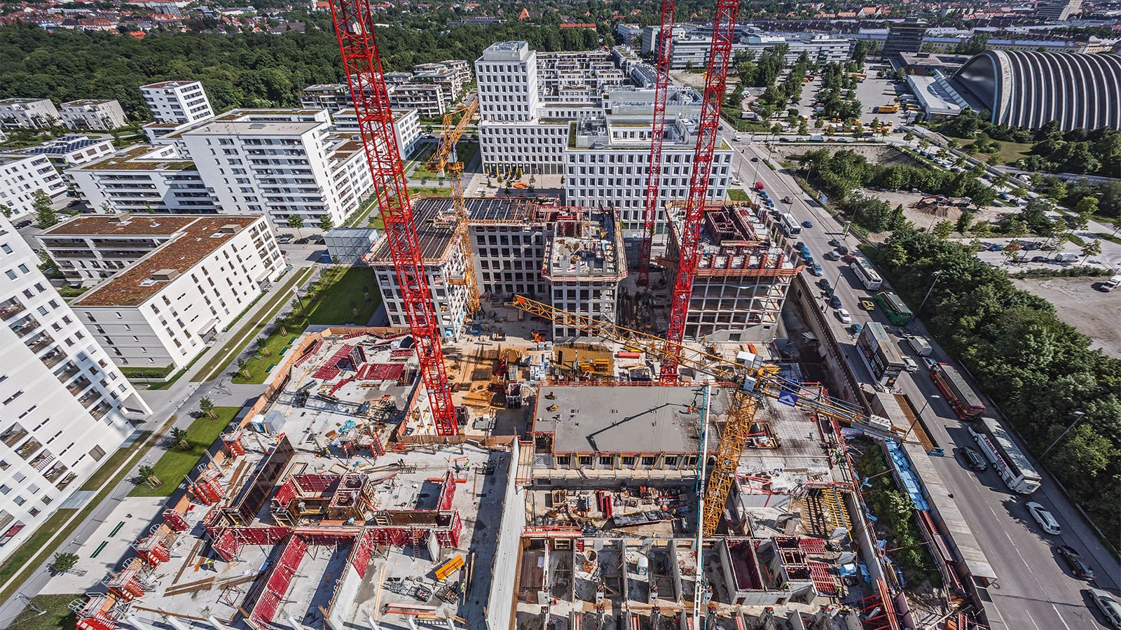 Walls can be formed with the MAXIMO panel formwork in the shortest possible time.<br/>