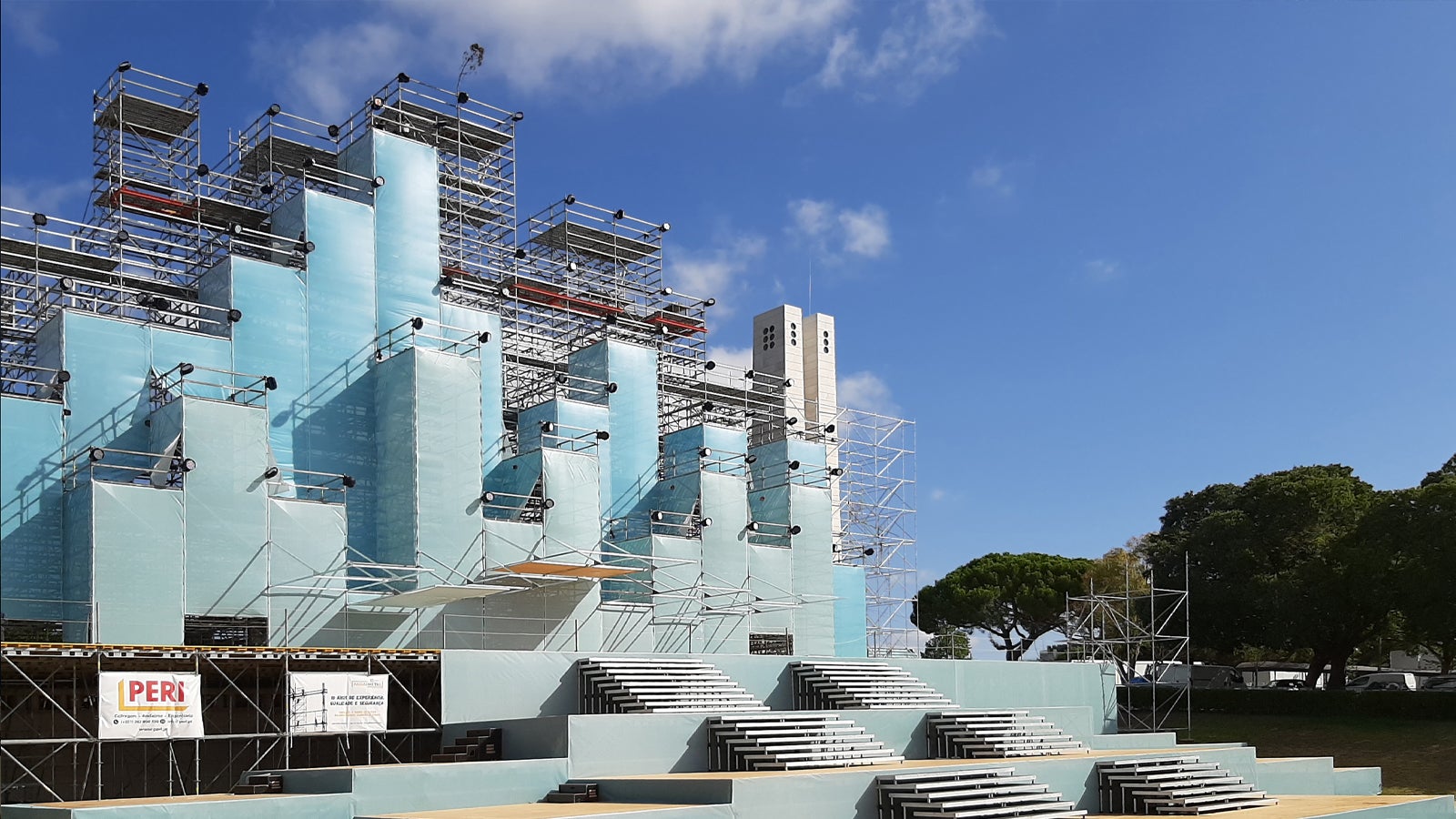 The event took place in Lisbon's Parque Eduardo VII during the first week of August 2023 and welcomed around 1.5 million people. (Photo: PERI SE)<br/>