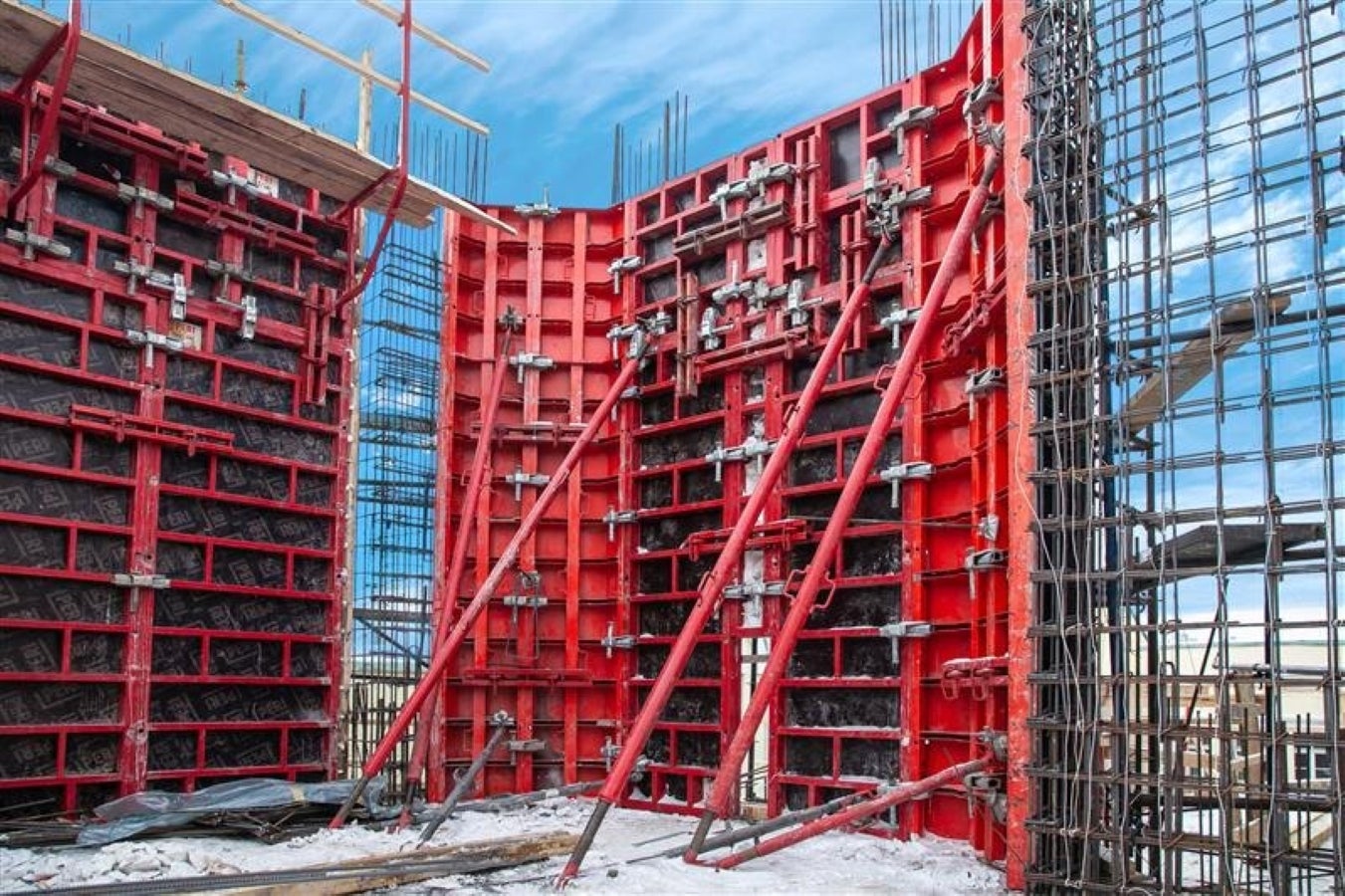 Ошибки эксплуатации подкосов для опалубки