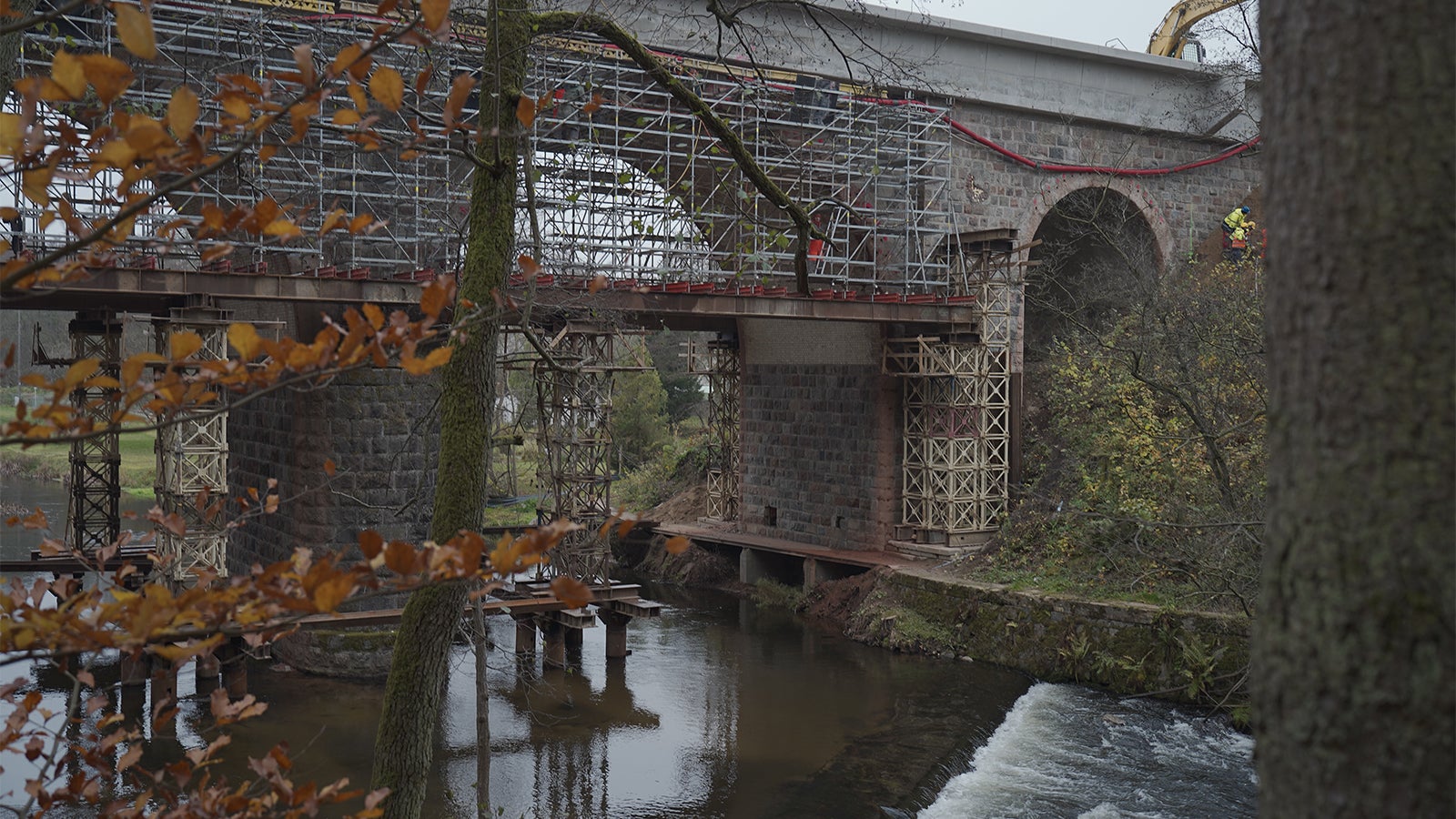 Przebudowa mostu kolejowego w km 107+884 na rzece Łupawa 