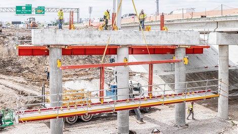 The innovative split-soffit striking method speeds up the cycle time enormously, meaning that fewer formwork sets are required. (Photo: Greg Folkin Photography)