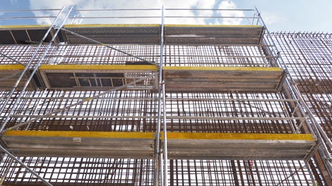 PERI UP Rosett Modular Scaffold are used for the design of the big wall panel.