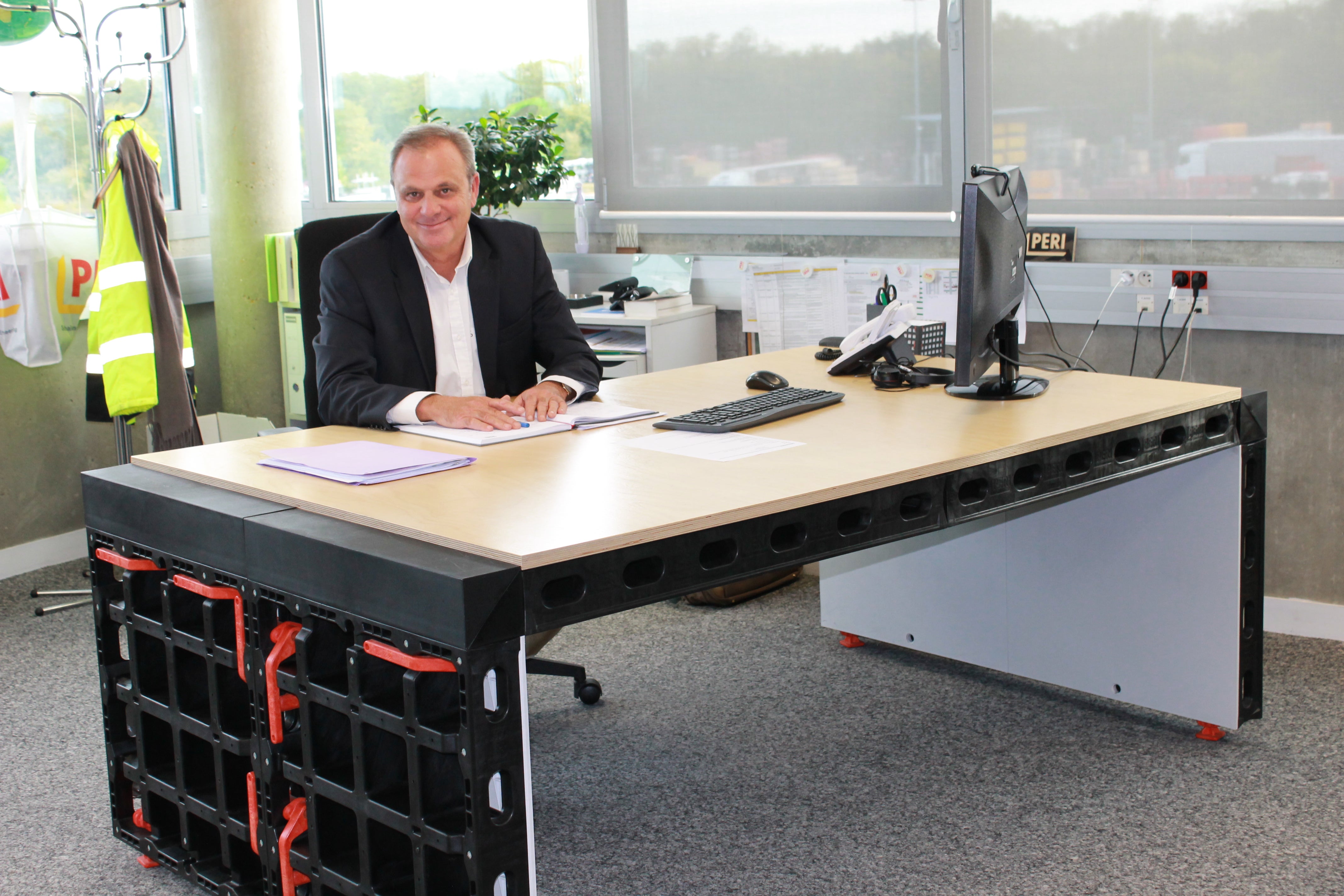 Jean-Michel GUEGUEN, Directeur Général de PERI France<br/>