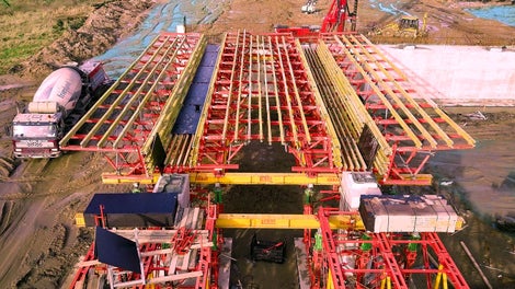 Montaż deskowania ustroju nośnego w systemie VARIO